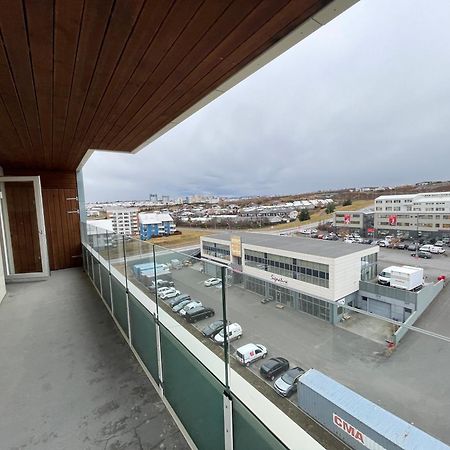 Modern And Spacious 3 Bedroom Apartment In Kopavogur Рейкьявик Экстерьер фото